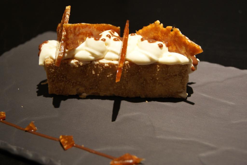 Logis Hotel Restaurant Des Voyageurs Tarnac Bagian luar foto